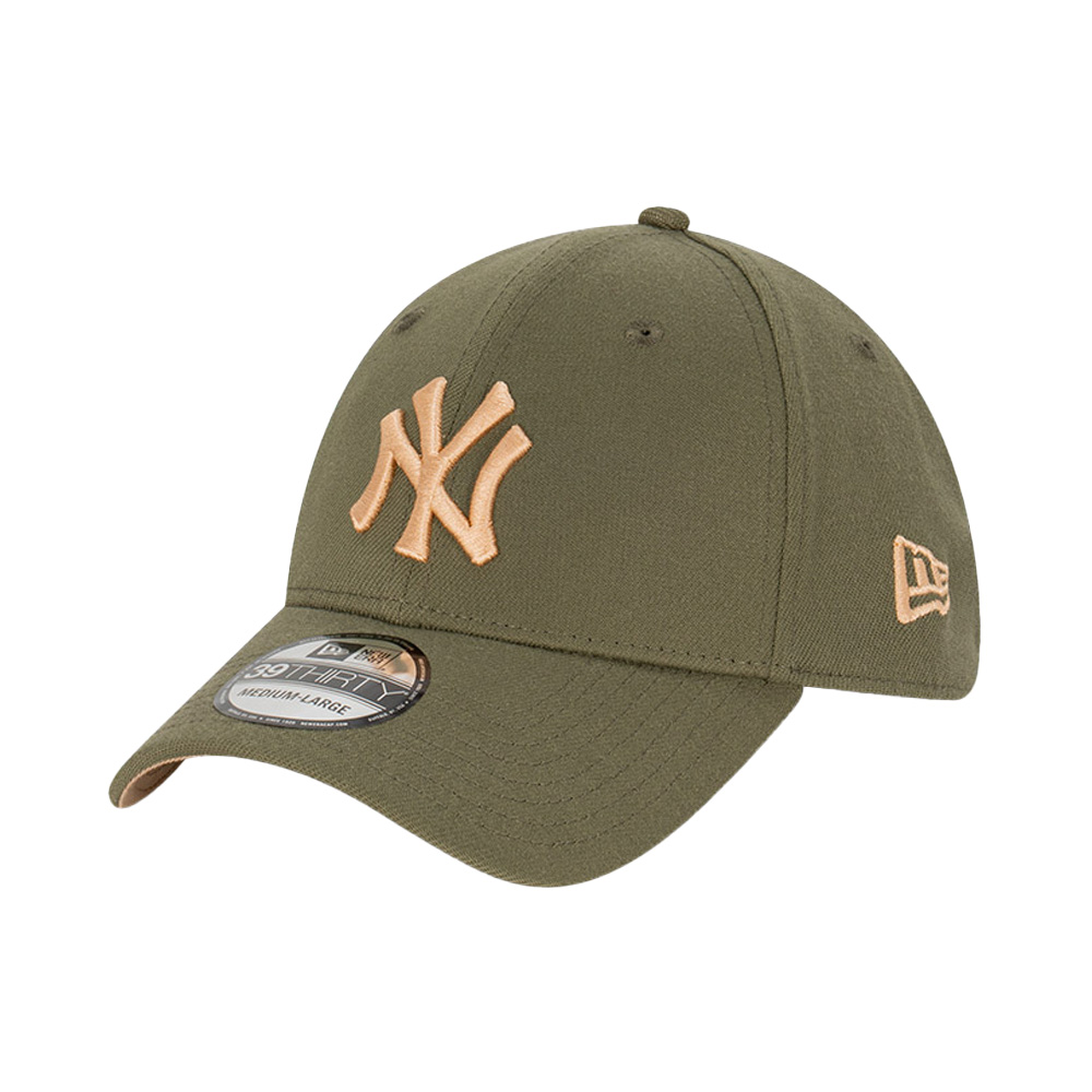 New Era 3930 Q423 Carryover New York Yankees image number null