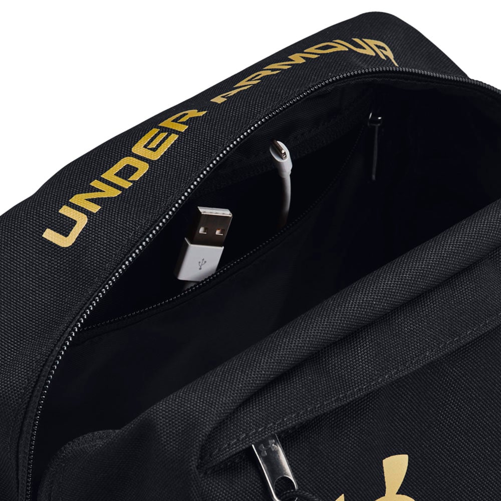 Under Armour Contain Travel Kit image number null